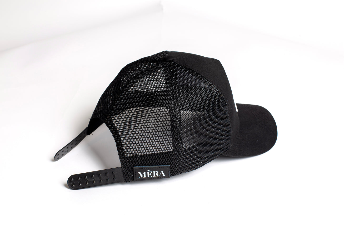 MÈRA Trucker Hat